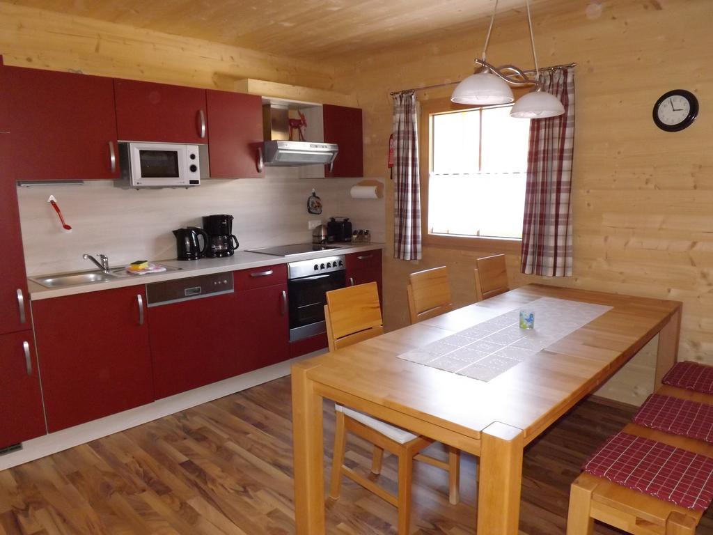 Feriendorf Am Hahnenkamm Reutte Quarto foto