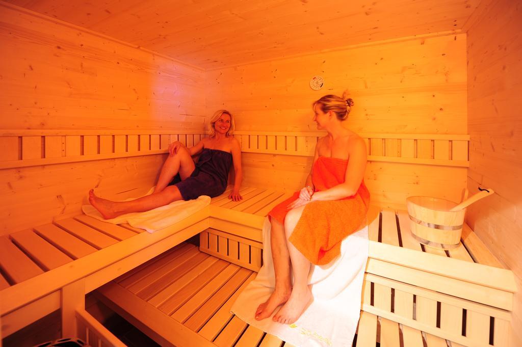 Feriendorf Am Hahnenkamm Reutte Quarto foto